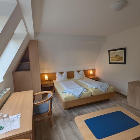 Pension & Restaurant Haus Hiddensee Kloster Kültér fotó