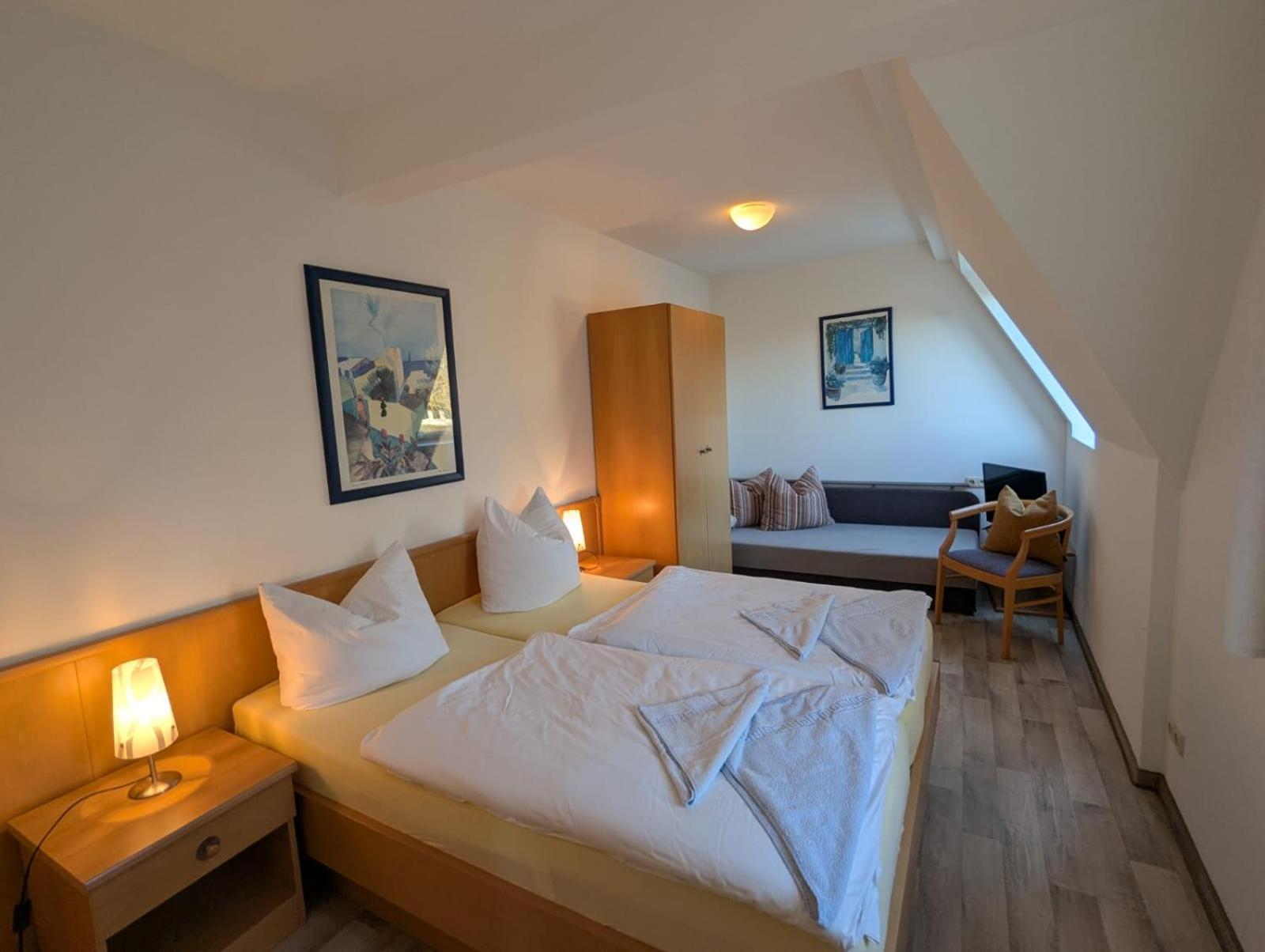 Pension & Restaurant Haus Hiddensee Kloster Kültér fotó
